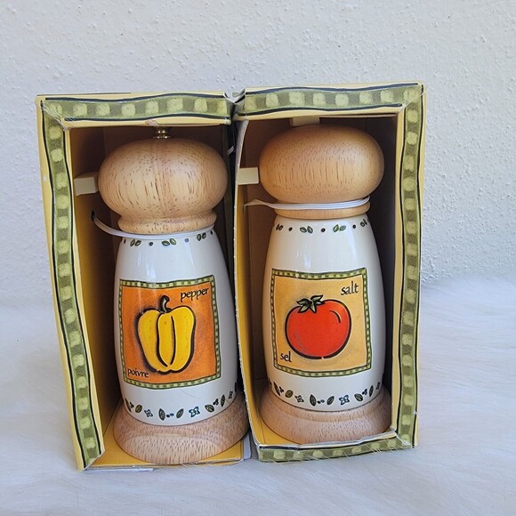 seasonall ceramic and wooden salt and pepper mill set new in box - Picture 1 of 4